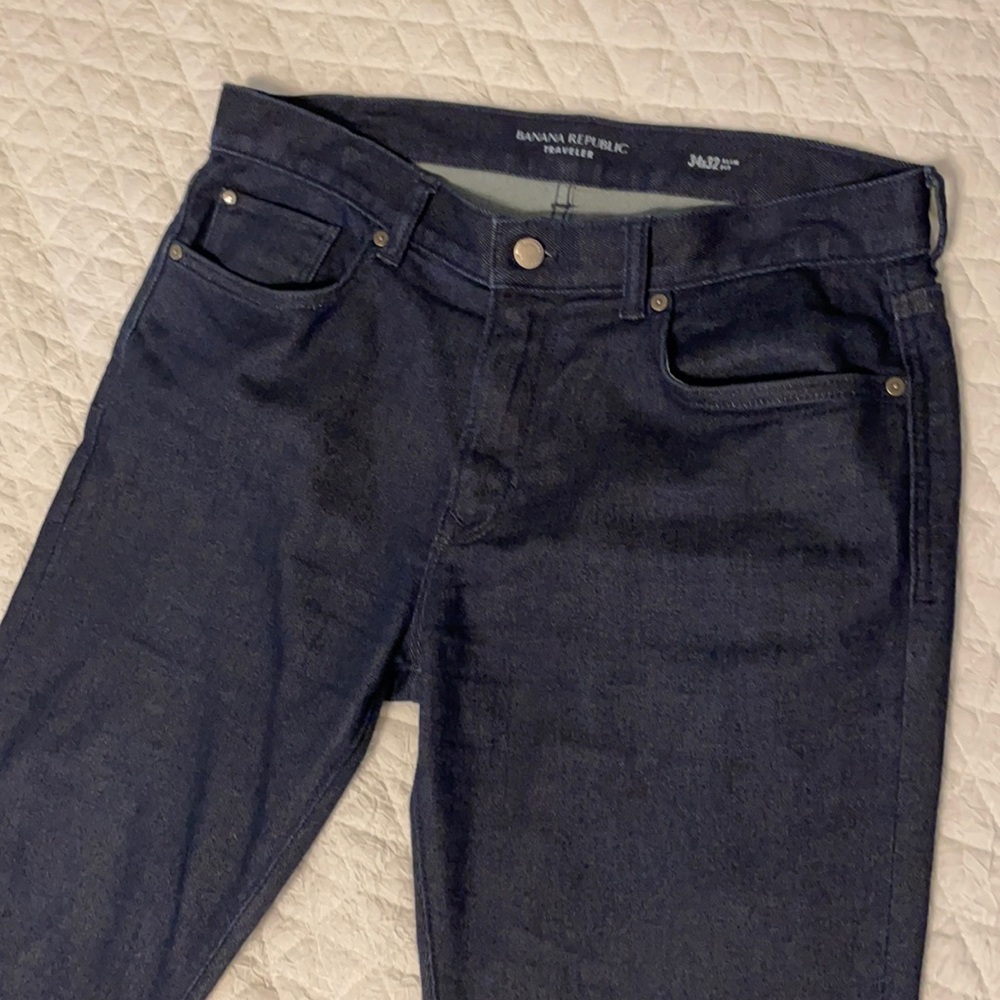Men’s Banana Republic Traveler, dark blue jeans. 34x32